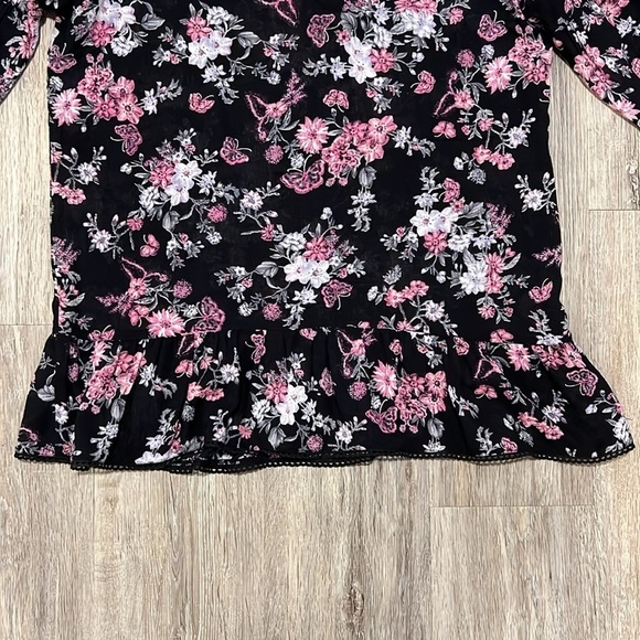 Papa Vancouver Floral Tunic Top​​​​ - Picture 11 of 15